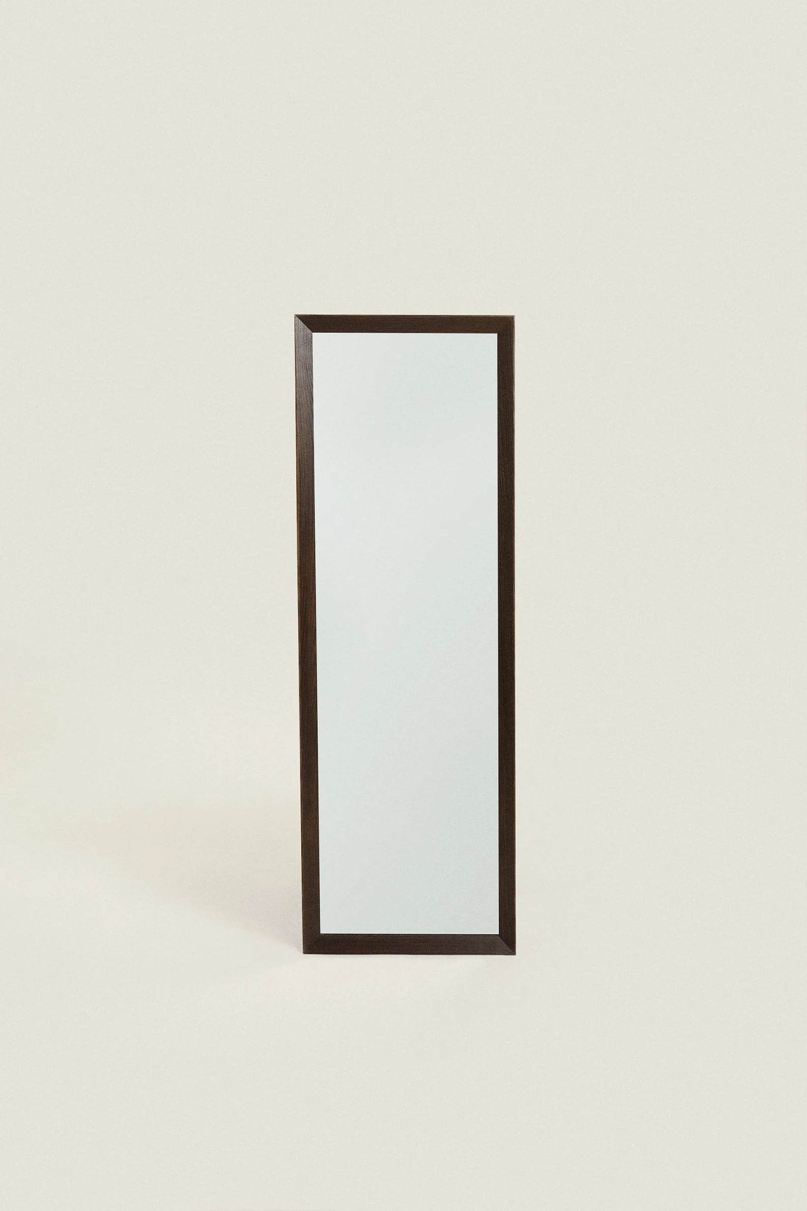 LONA MIRROR
