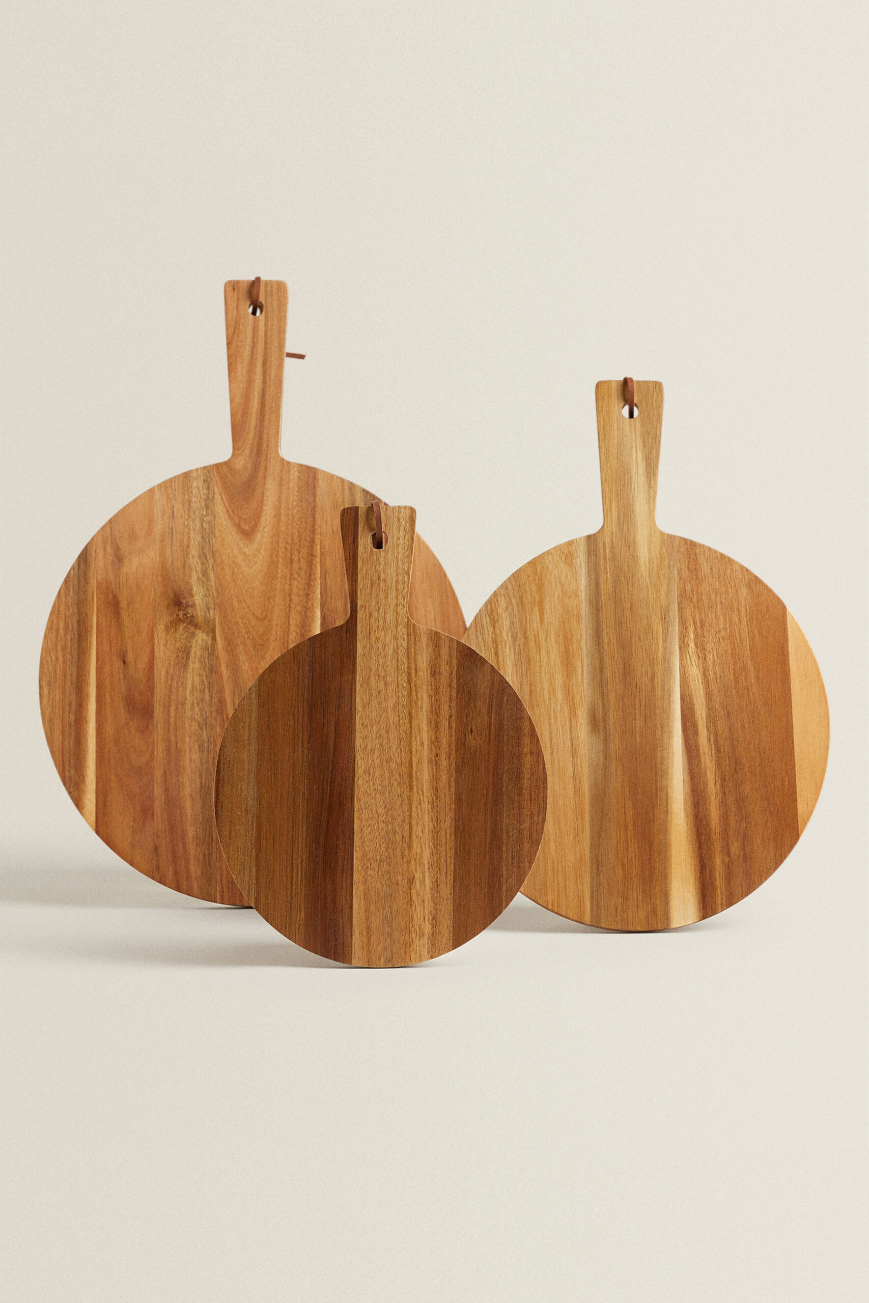 ROUND CUTTING BOARD - Image 2