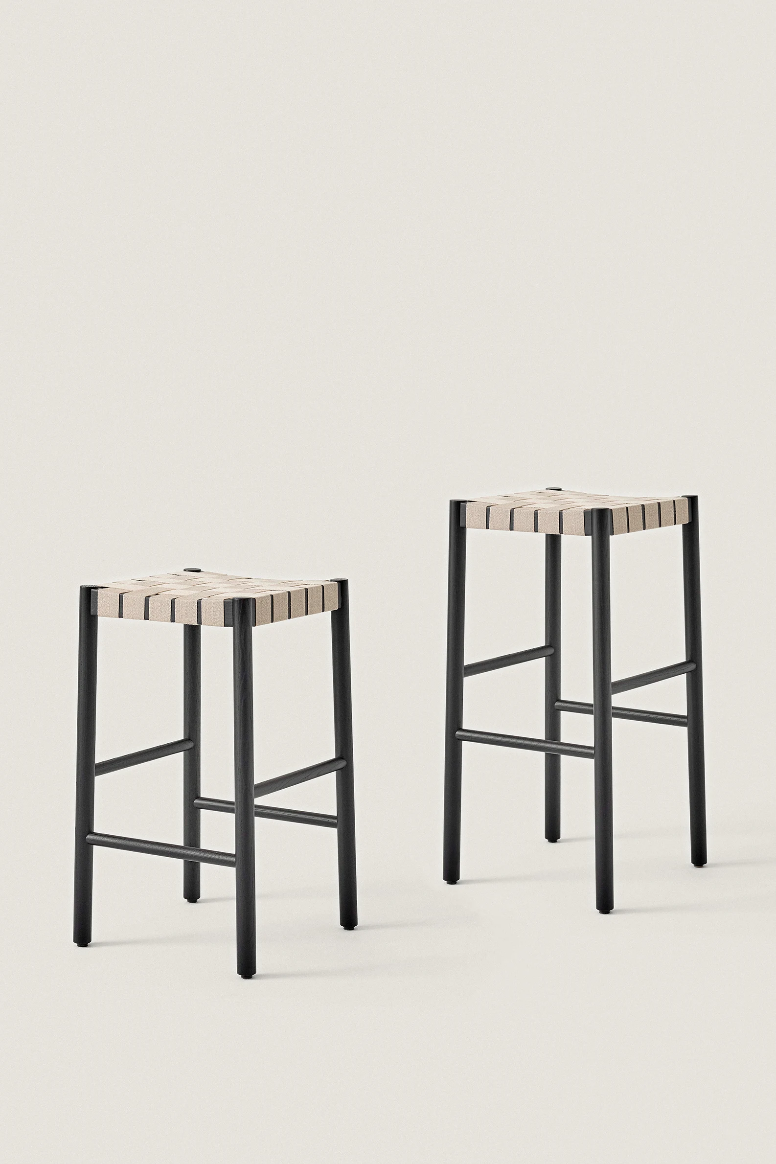 OAK AND LINEN WEBBING STOOL - Image 9