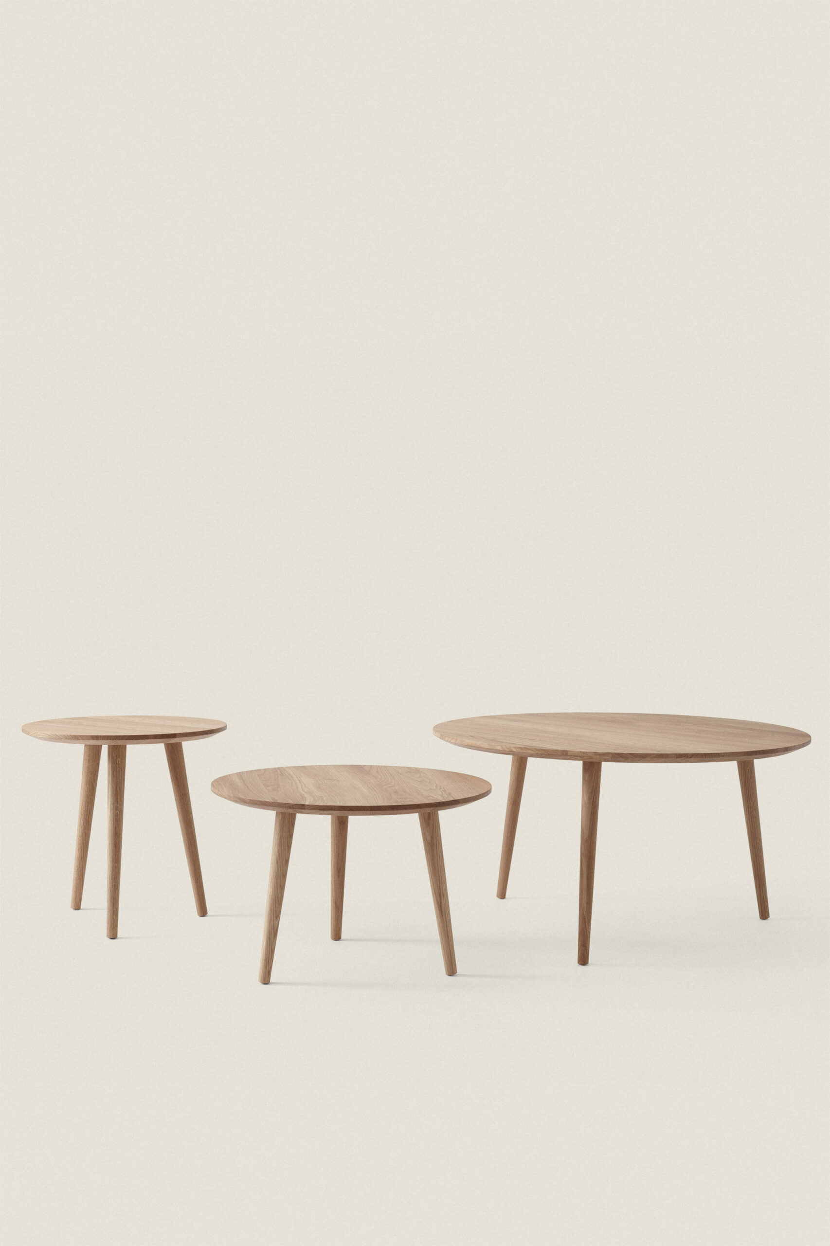 OILED OAK COFFEE TABLE - Image 3