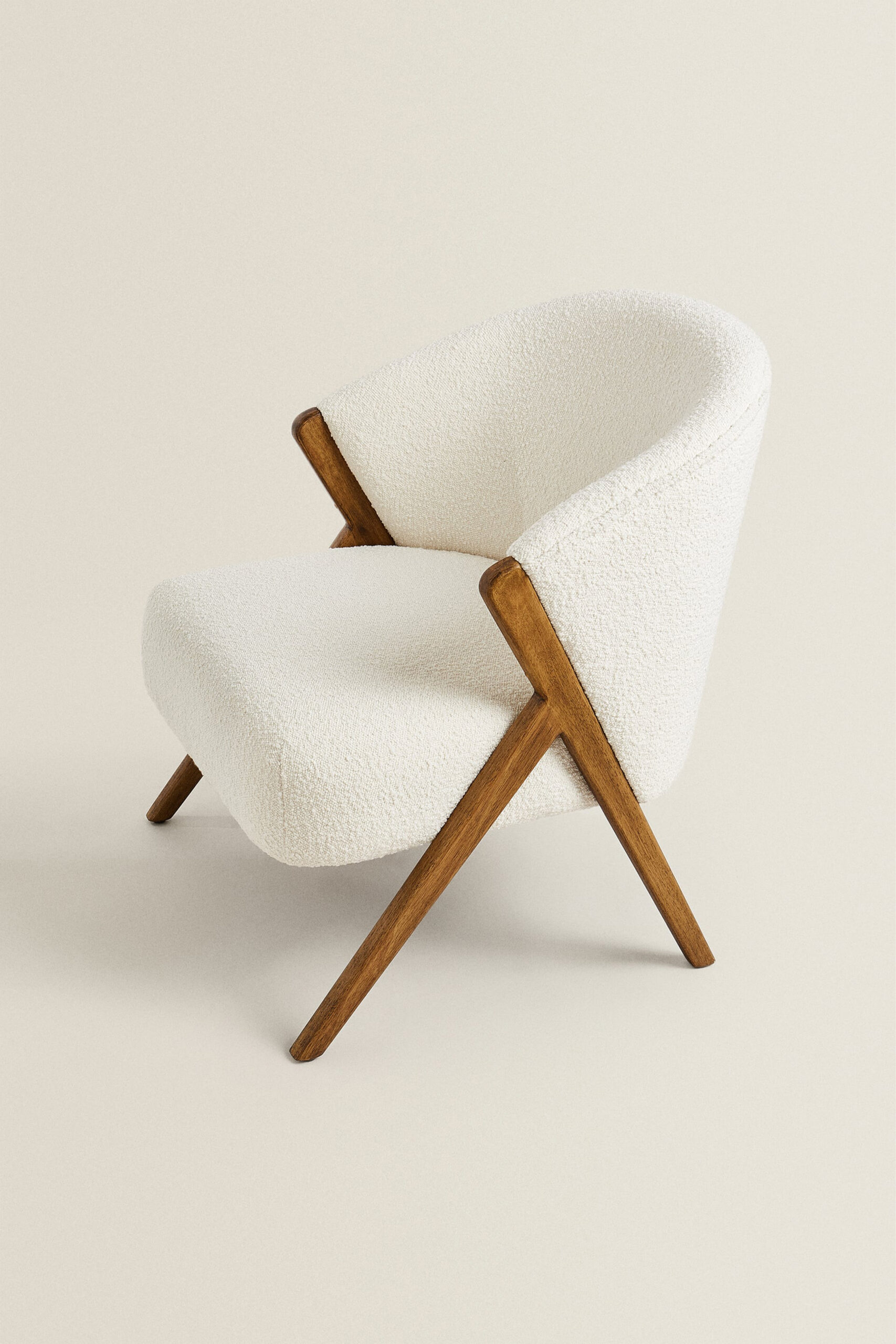 BOUCLÉ ARMCHAIR - Image 5
