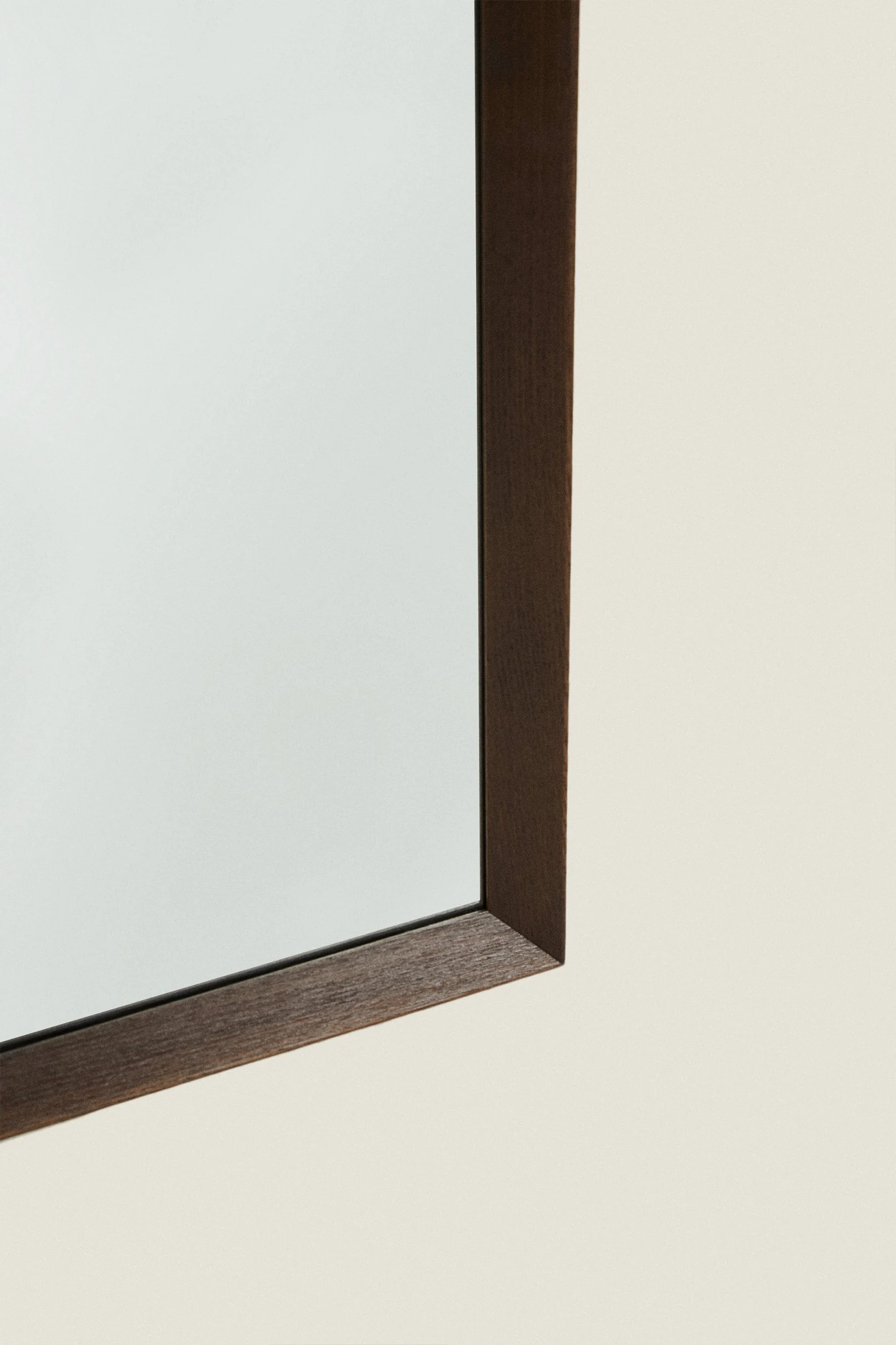 LONA VERTICAL MIRROR - Image 2