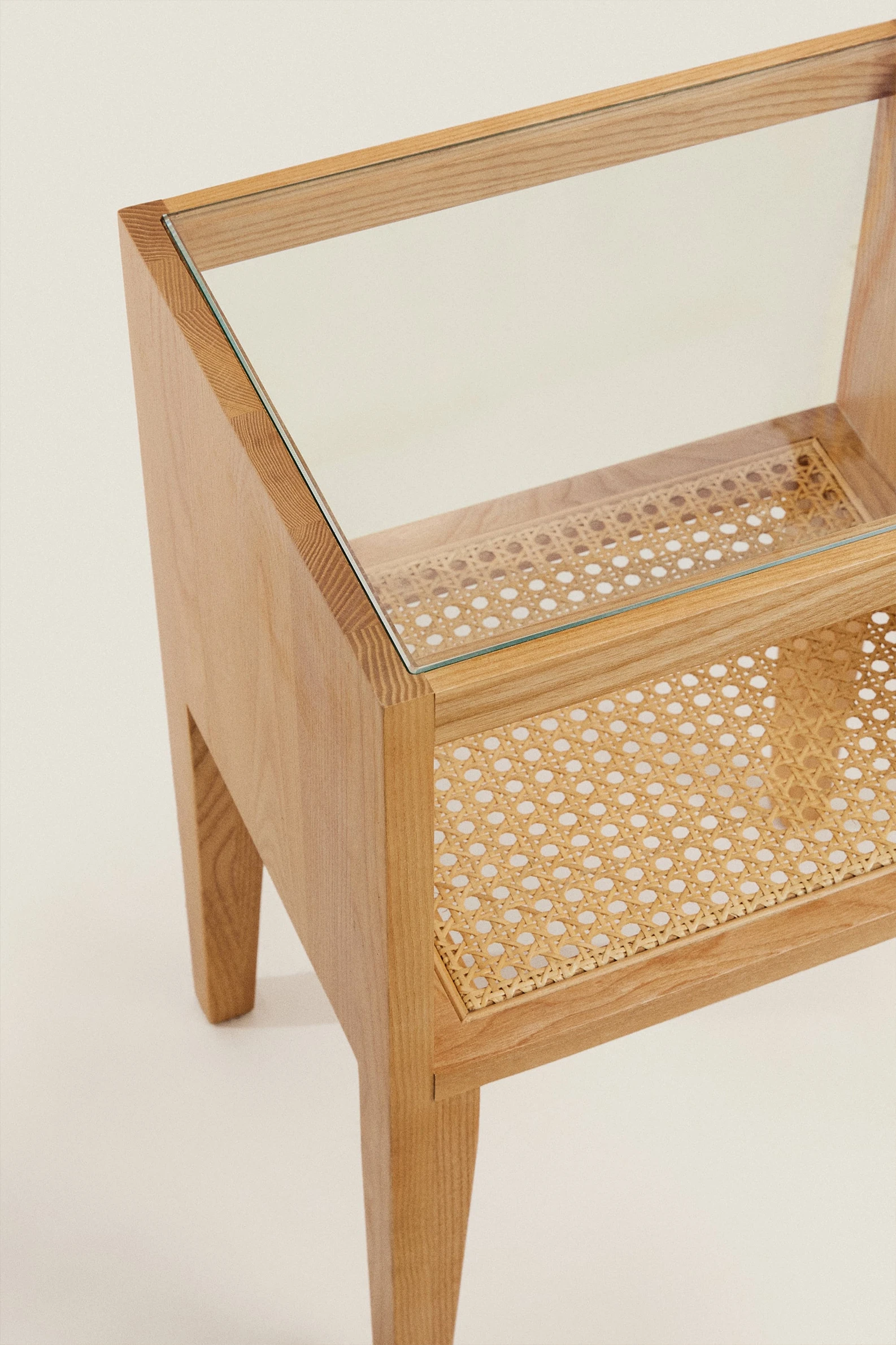 BED SIDETABLE - Image 3