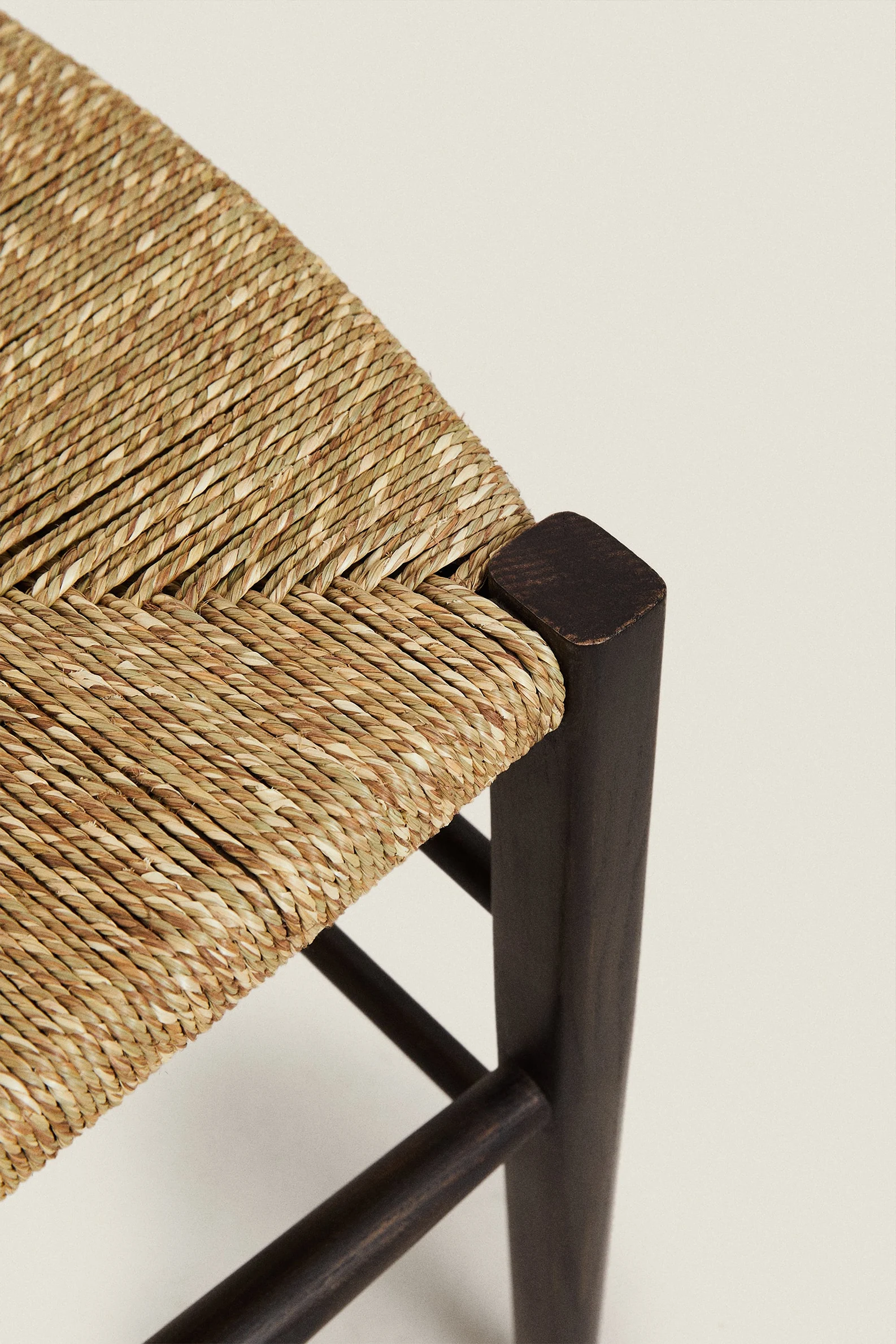 OAK AND SEAGRASS BENCH - Image 6