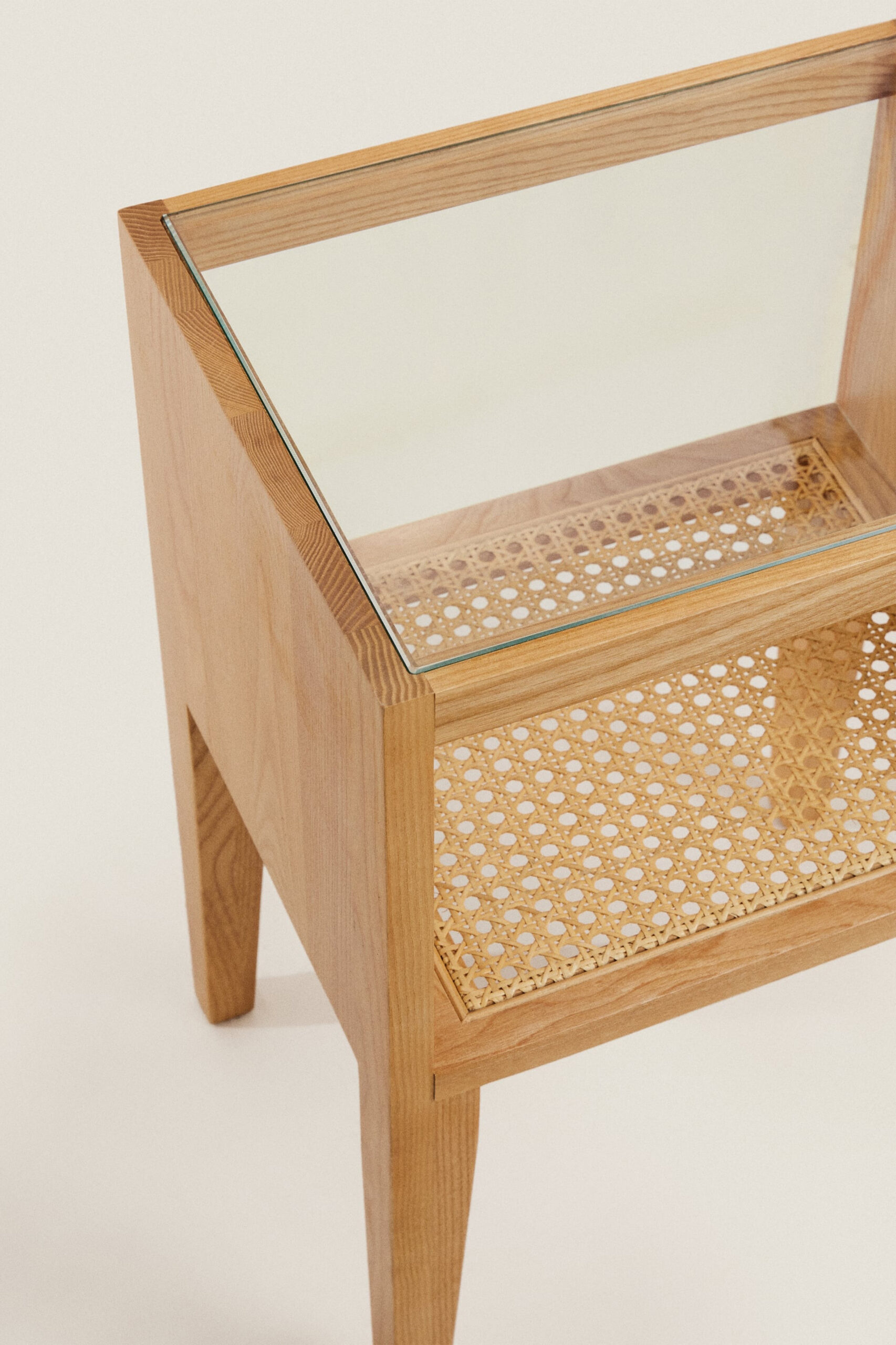 BED SIDETABLE - Image 3