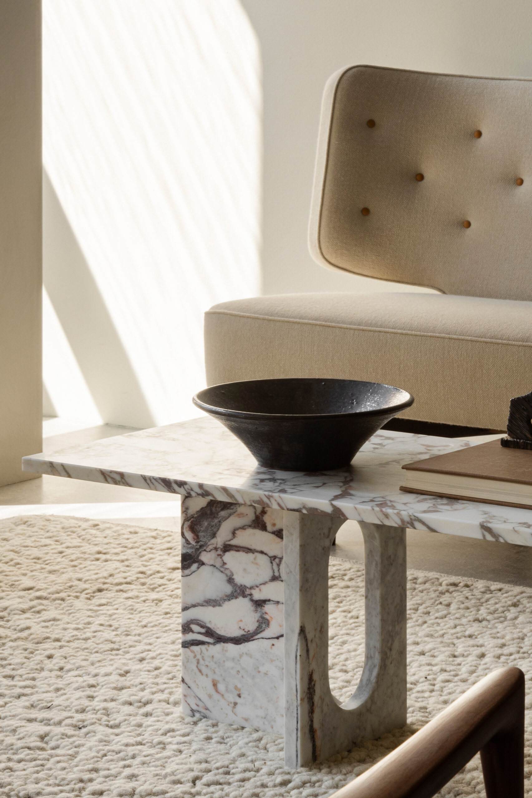 ِANDROGYNE LOUNGE TABLE - Image 3