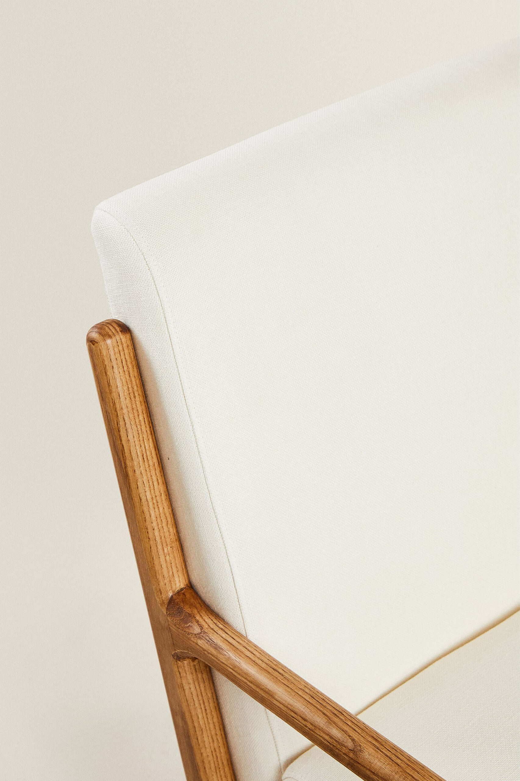 OAK WOOD AND LINEN ARM CHAIR - Image 6