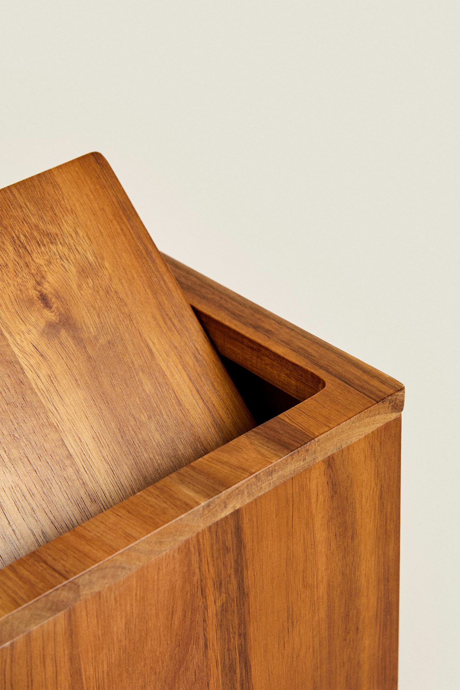 ACACIA WOODEN BASKET - Image 2