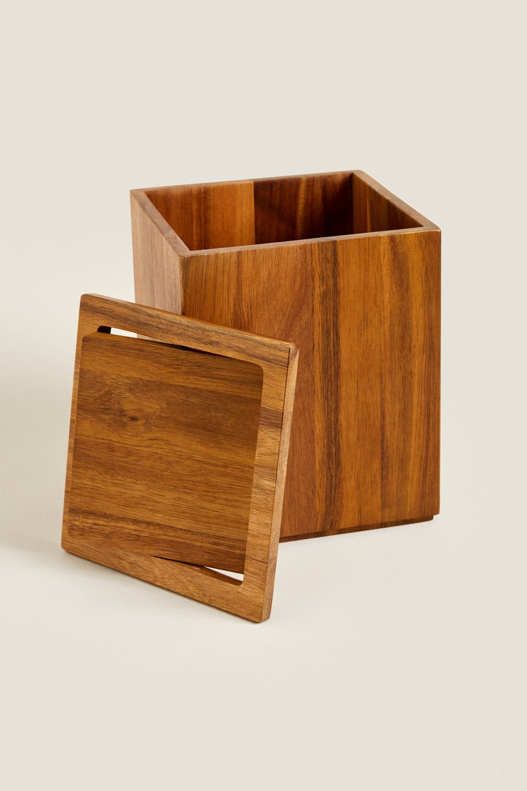 ACACIA WOODEN BASKET - Image 4