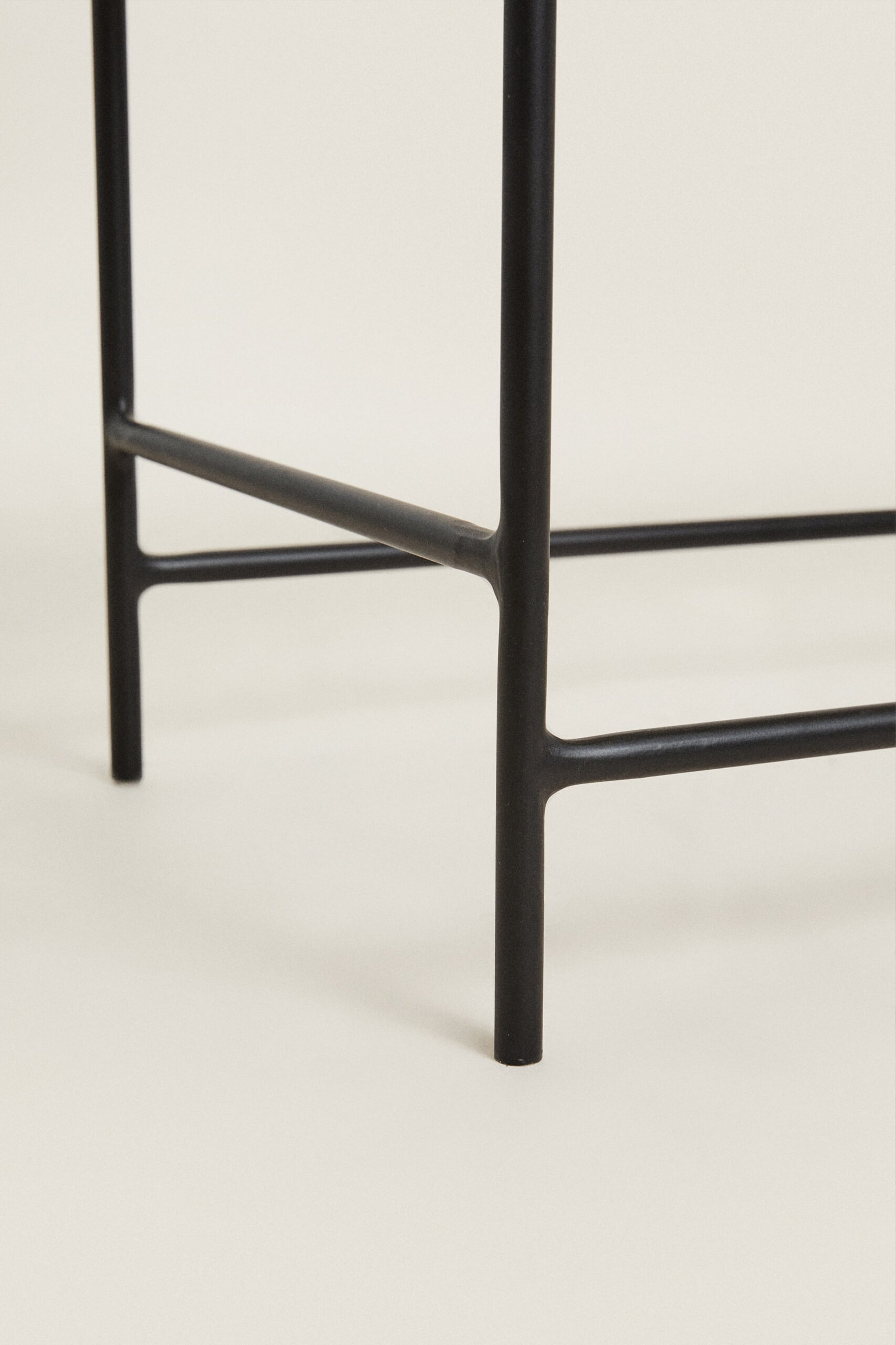 JUTE METAL BENCH - Image 4