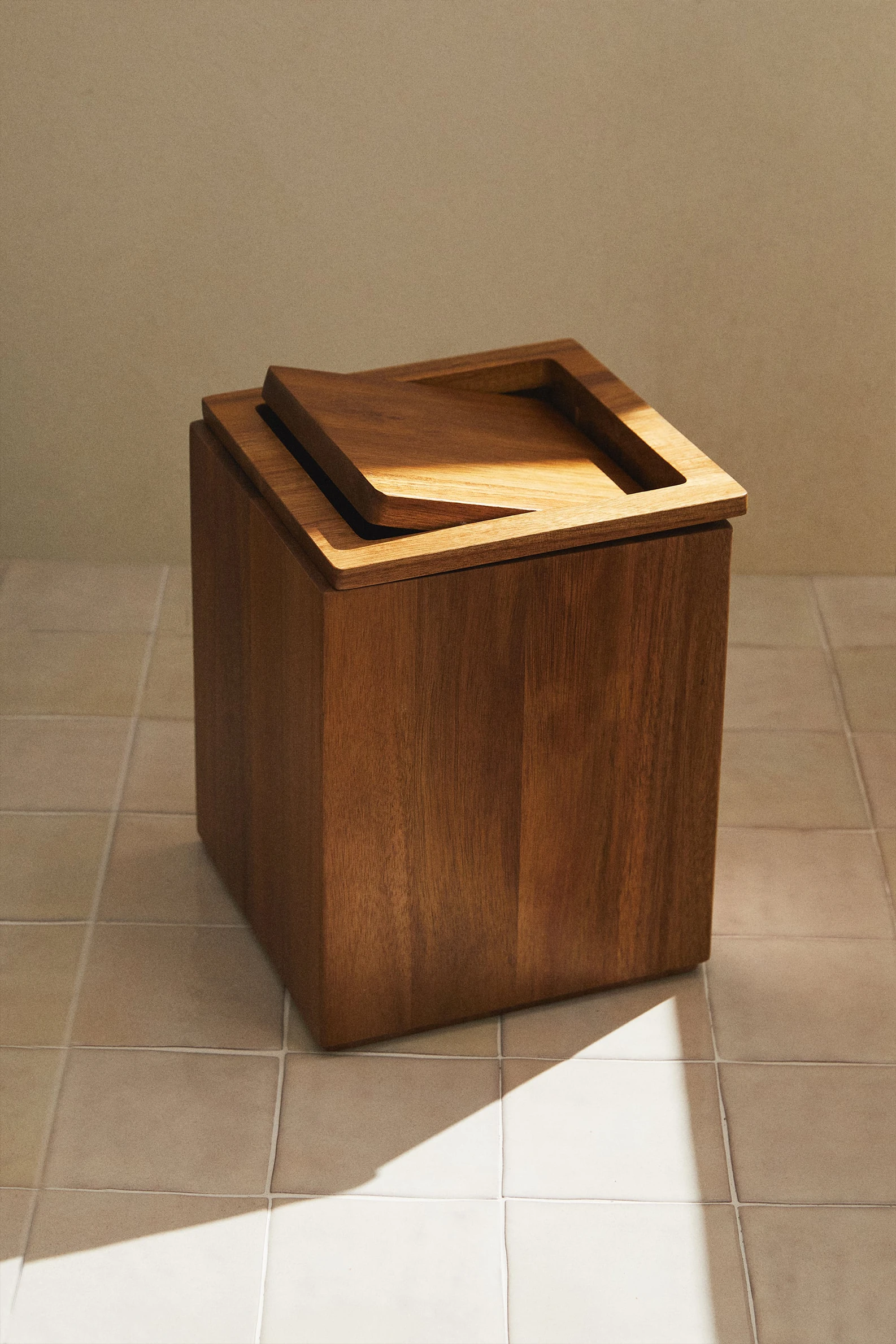 ACACIA WOODEN BASKET - Image 6