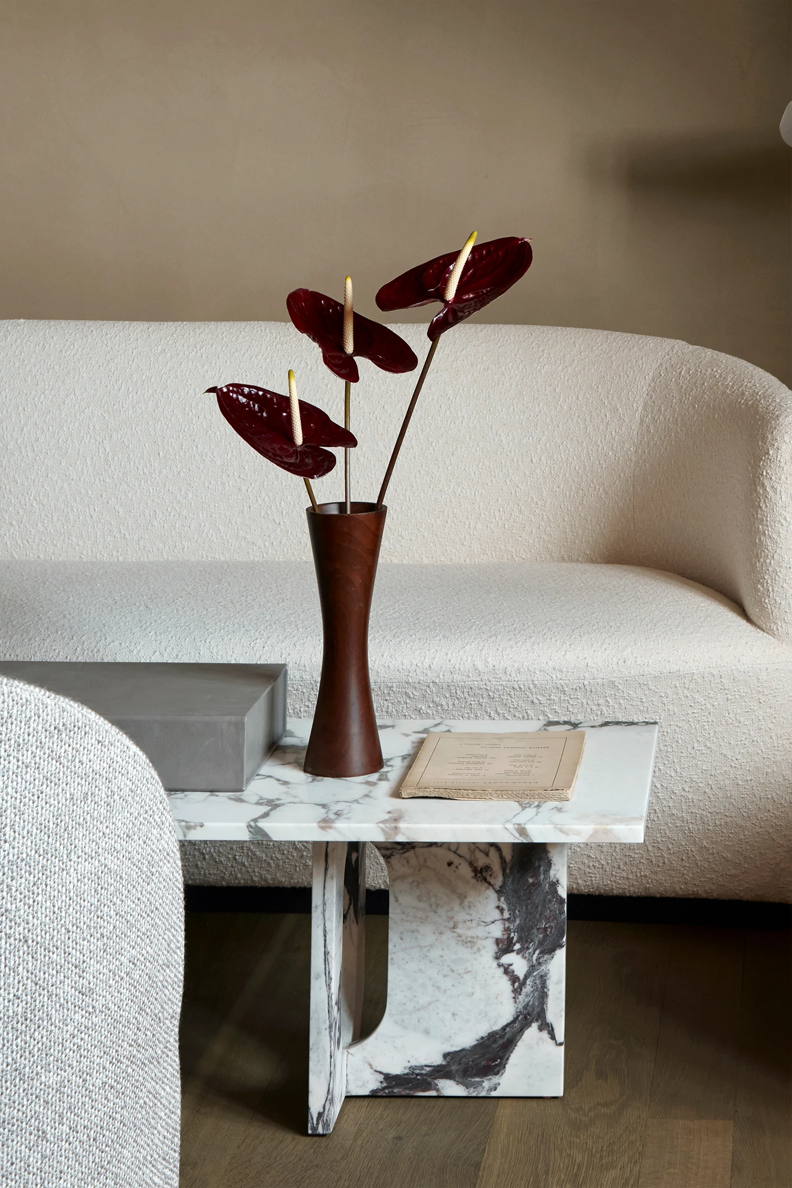 ِANDROGYNE LOUNGE TABLE - Image 7