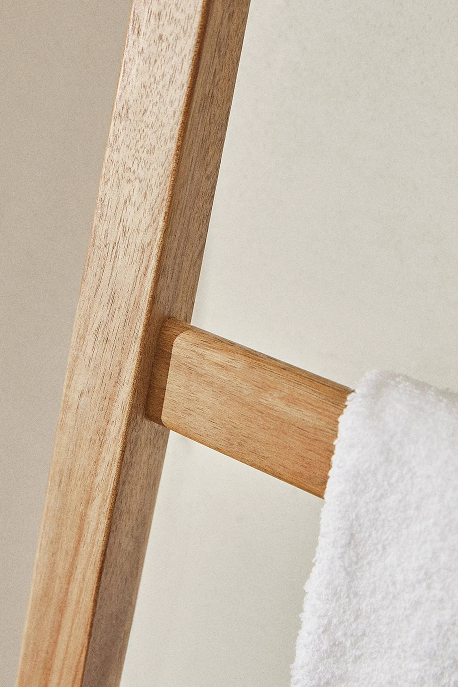 TEAK TOWEL RACK - Image 2