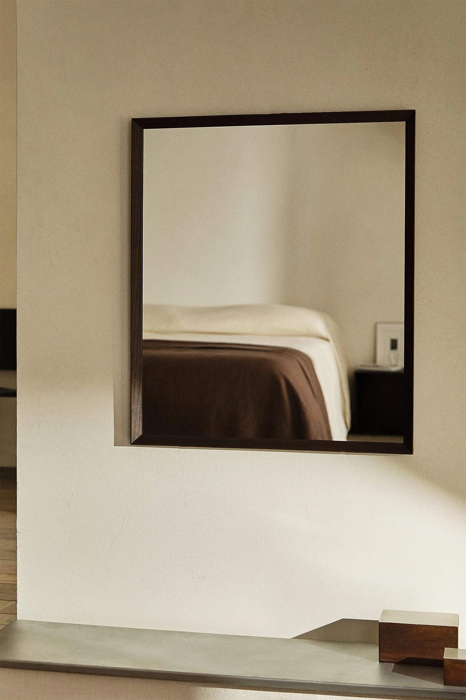 LONA SQUARE MIRROR