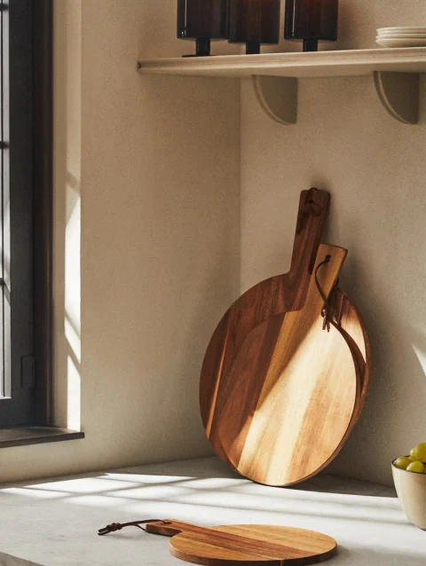 ROUND CUTTING BOARD