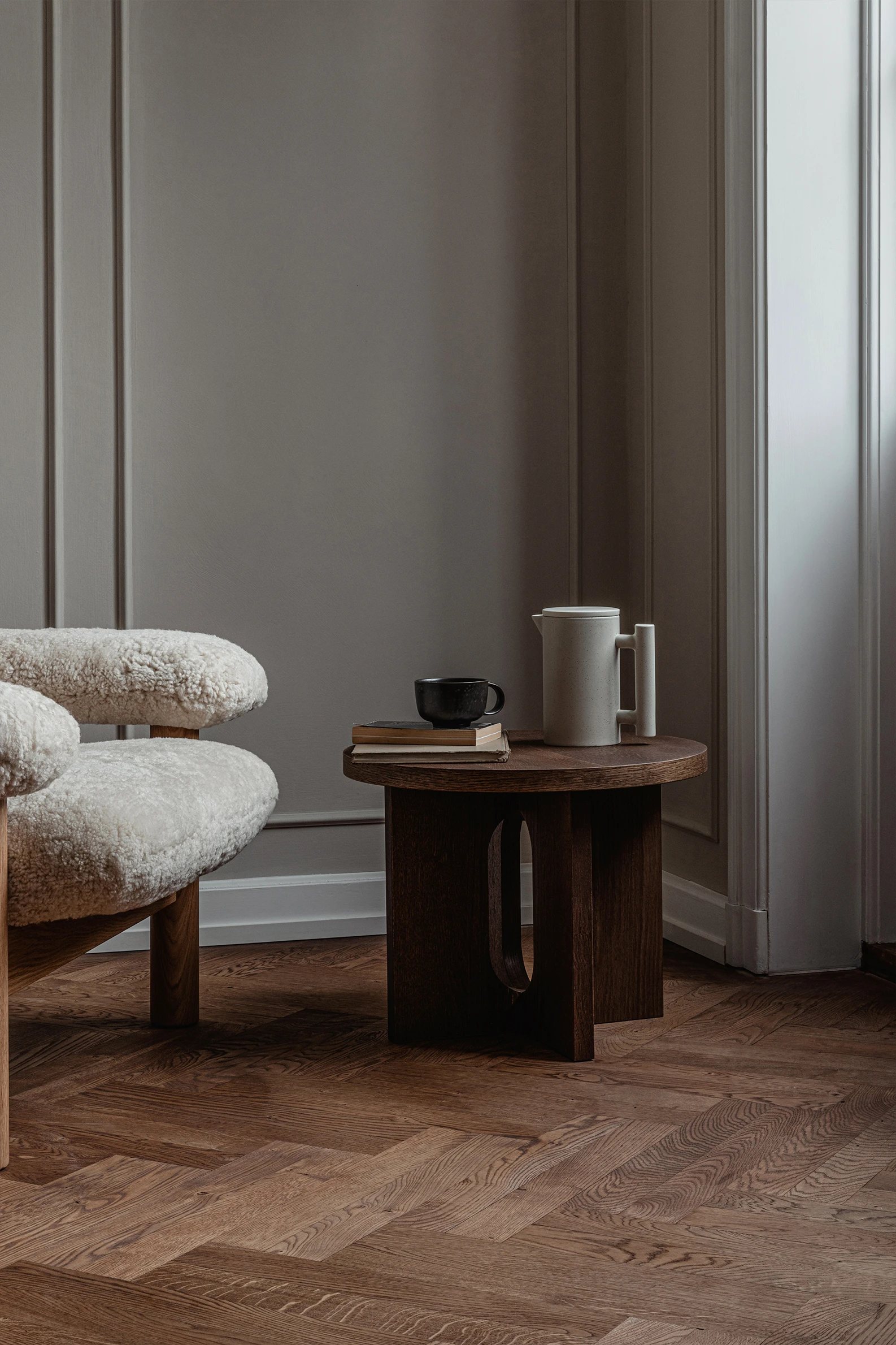 LOOP SIDE TABLE - Image 3