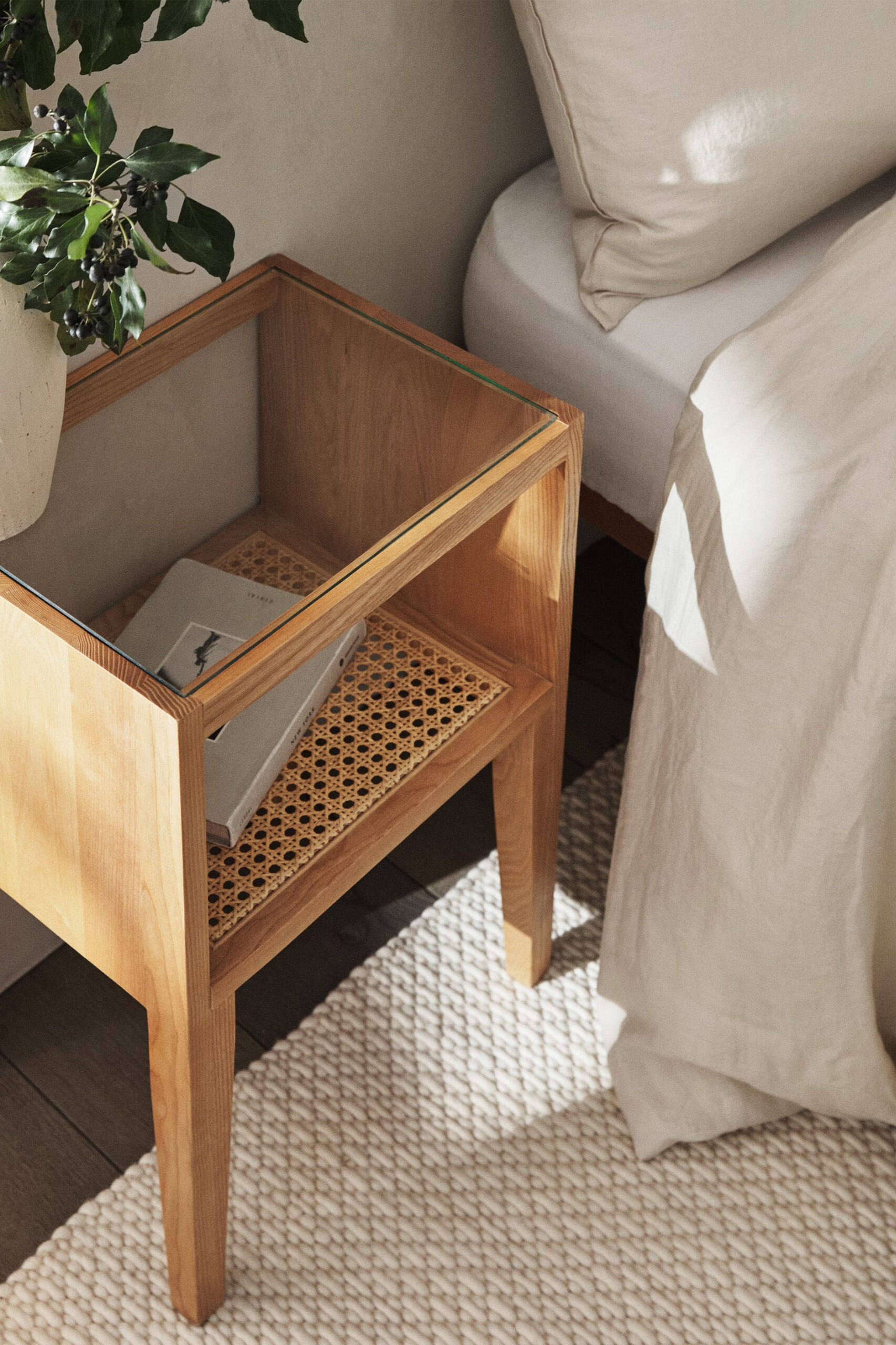BED SIDETABLE - Image 7