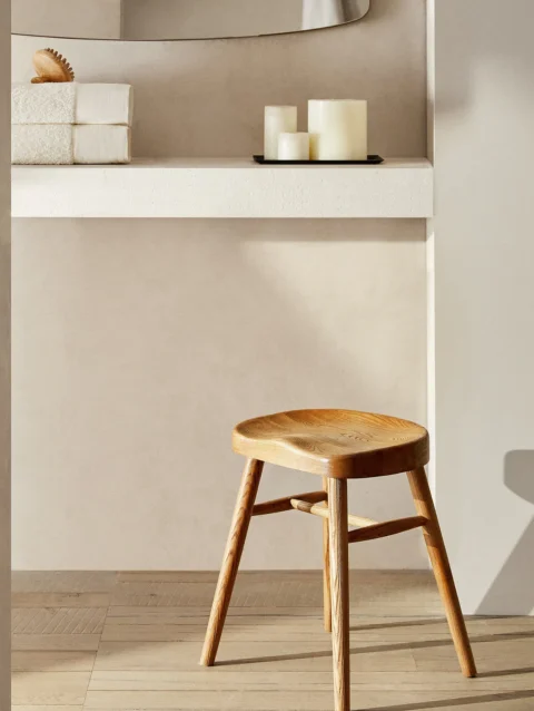 PINE STOOL 49