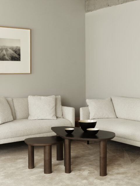 STAINED OAK COFFEE TABLE